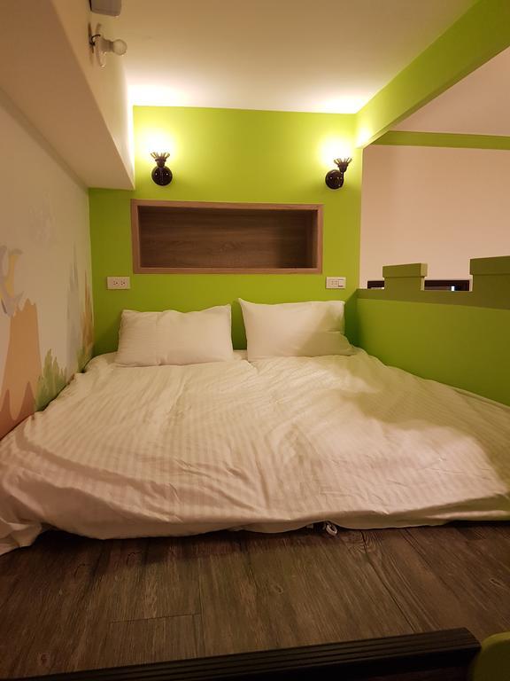 Childlike Innocence Homestay Città di Hualien Esterno foto