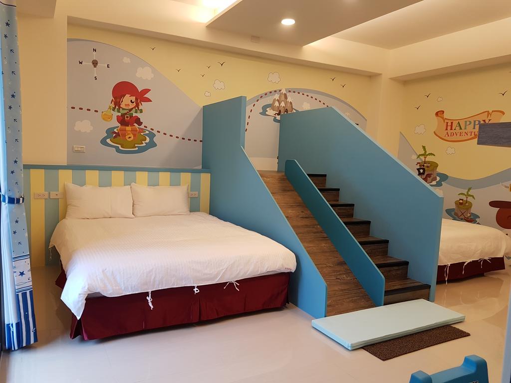 Childlike Innocence Homestay Città di Hualien Esterno foto