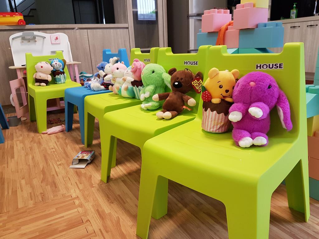 Childlike Innocence Homestay Città di Hualien Esterno foto