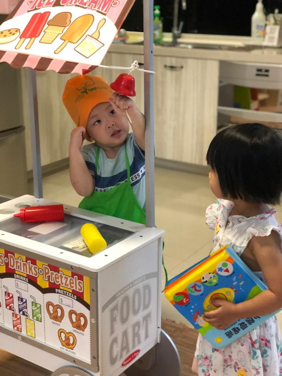 Childlike Innocence Homestay Città di Hualien Esterno foto