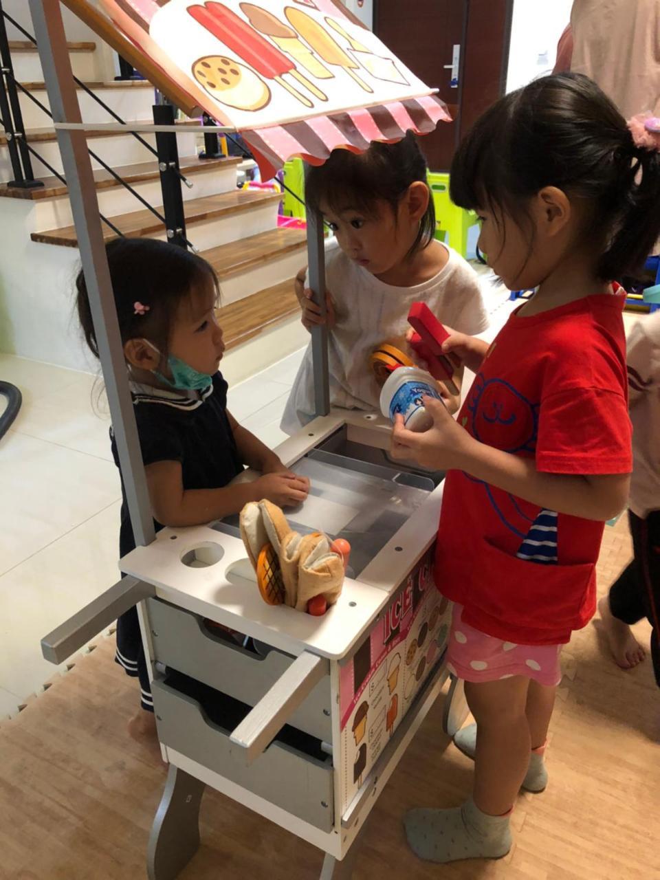 Childlike Innocence Homestay Città di Hualien Esterno foto