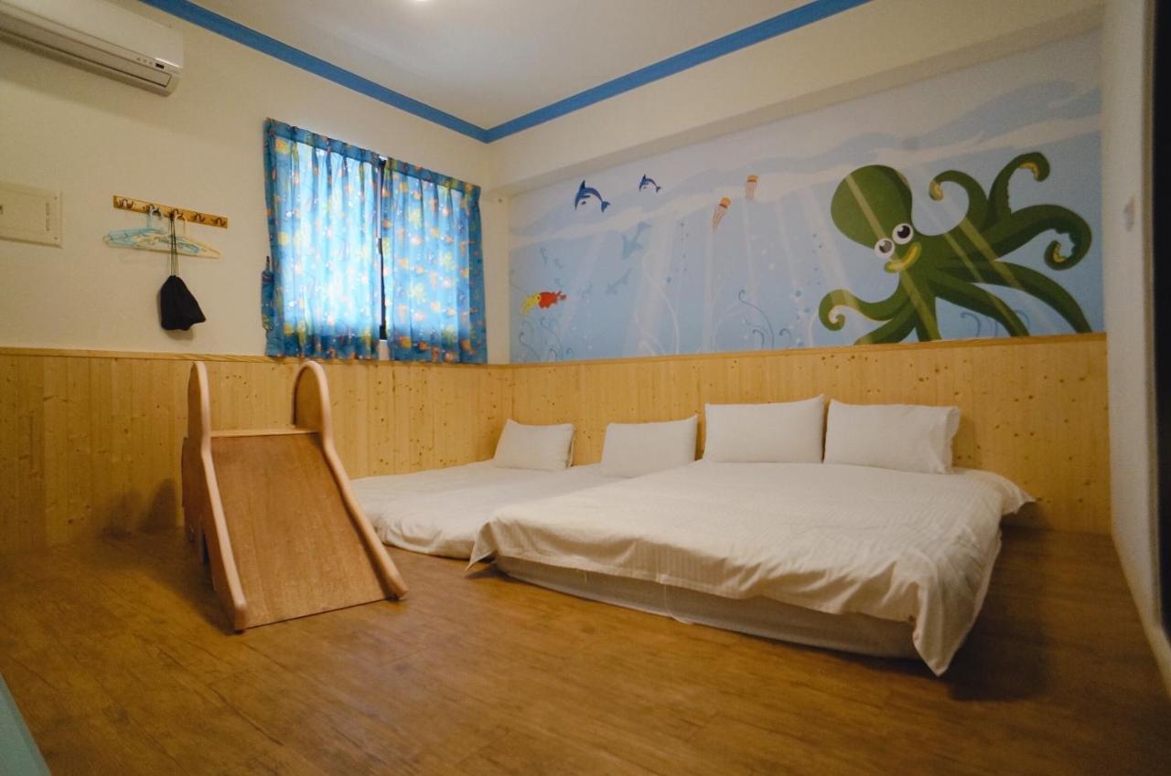 Childlike Innocence Homestay Città di Hualien Esterno foto