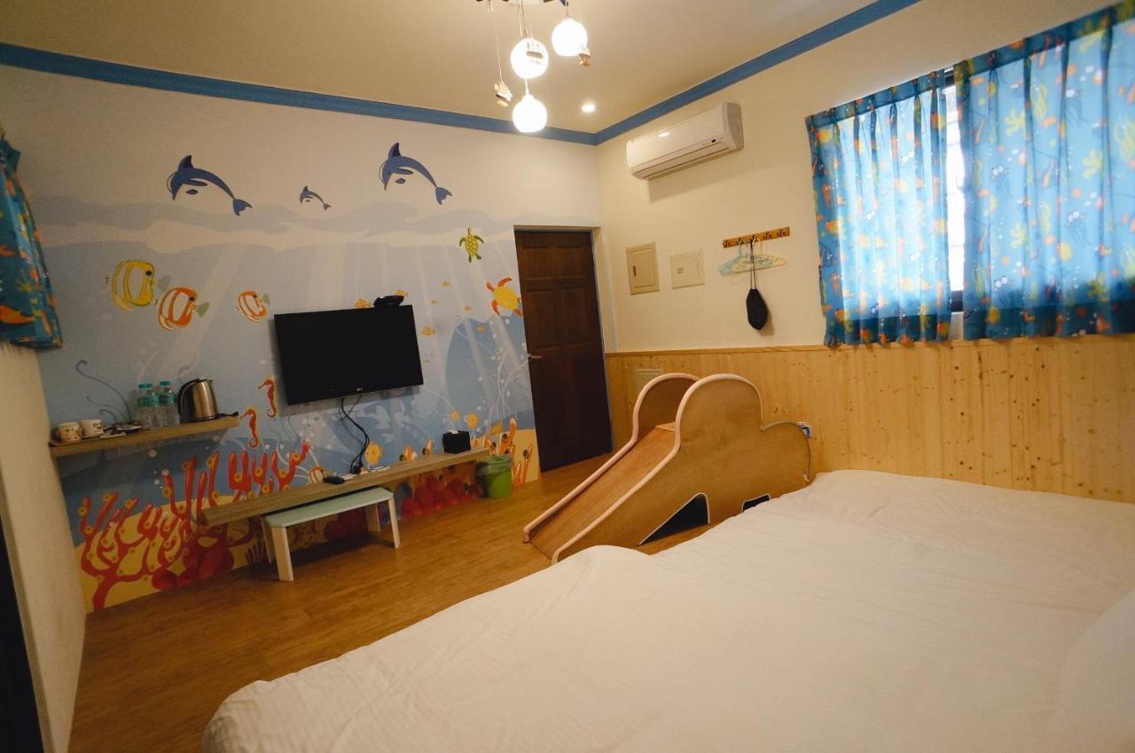 Childlike Innocence Homestay Città di Hualien Esterno foto